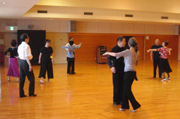 初級・中級社交ダンス教室