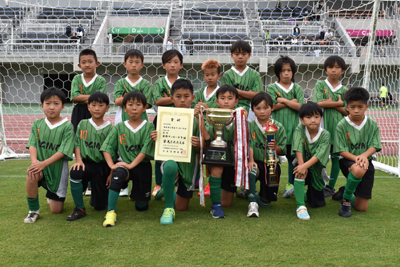 3年生の部優勝 荻野サッカー少年団